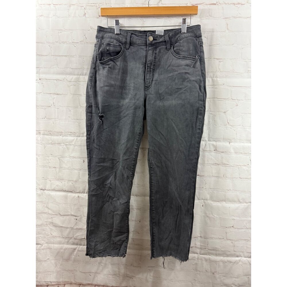 Time and Tru Jeans Womens Size 12 Black Faded Cropped Acid Wash Raw Hem Grungy